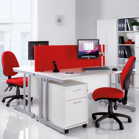 Vantage 100 Fabric Operator Chair